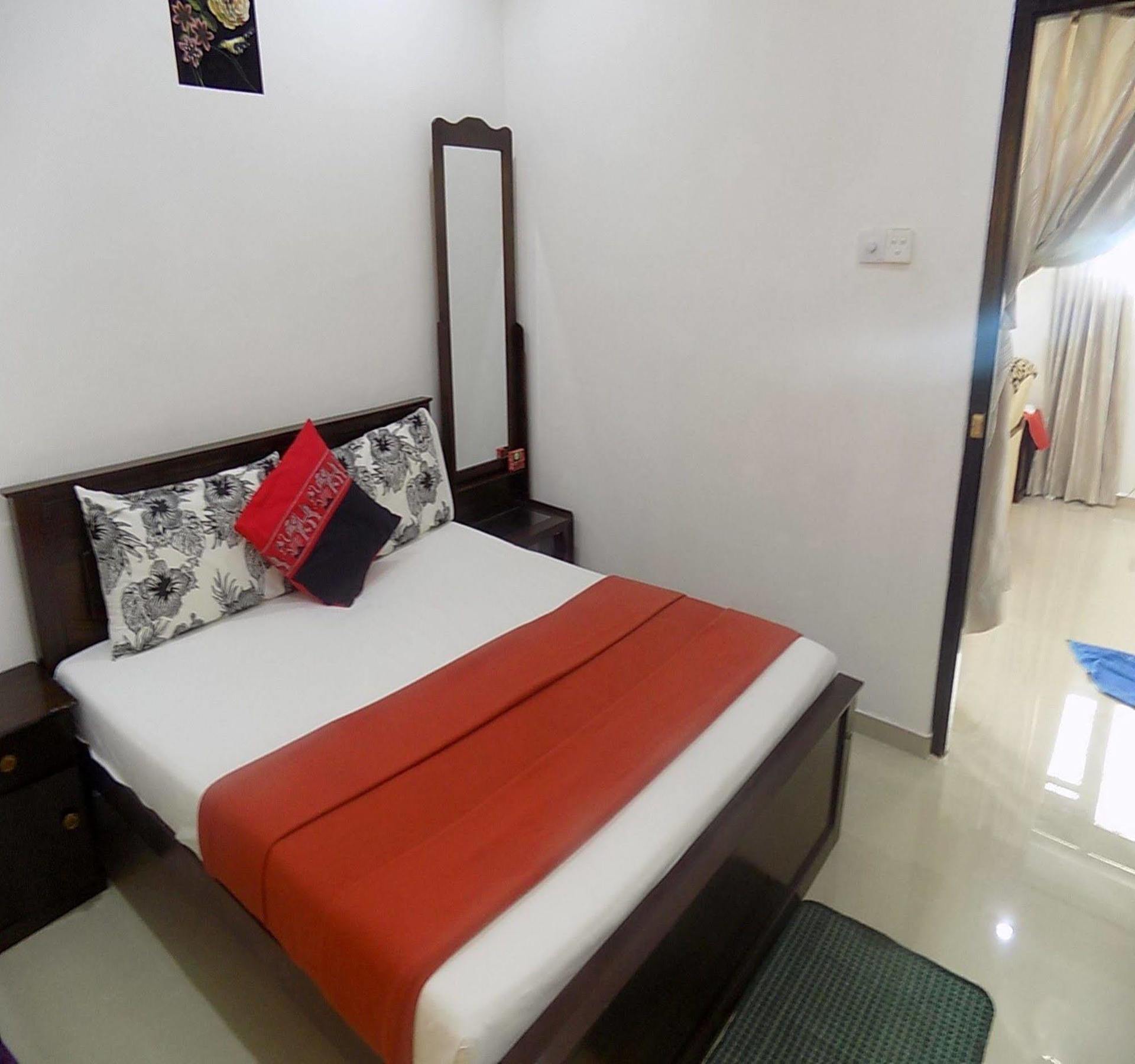 Alexandra Family Villa Negombo Exteriör bild